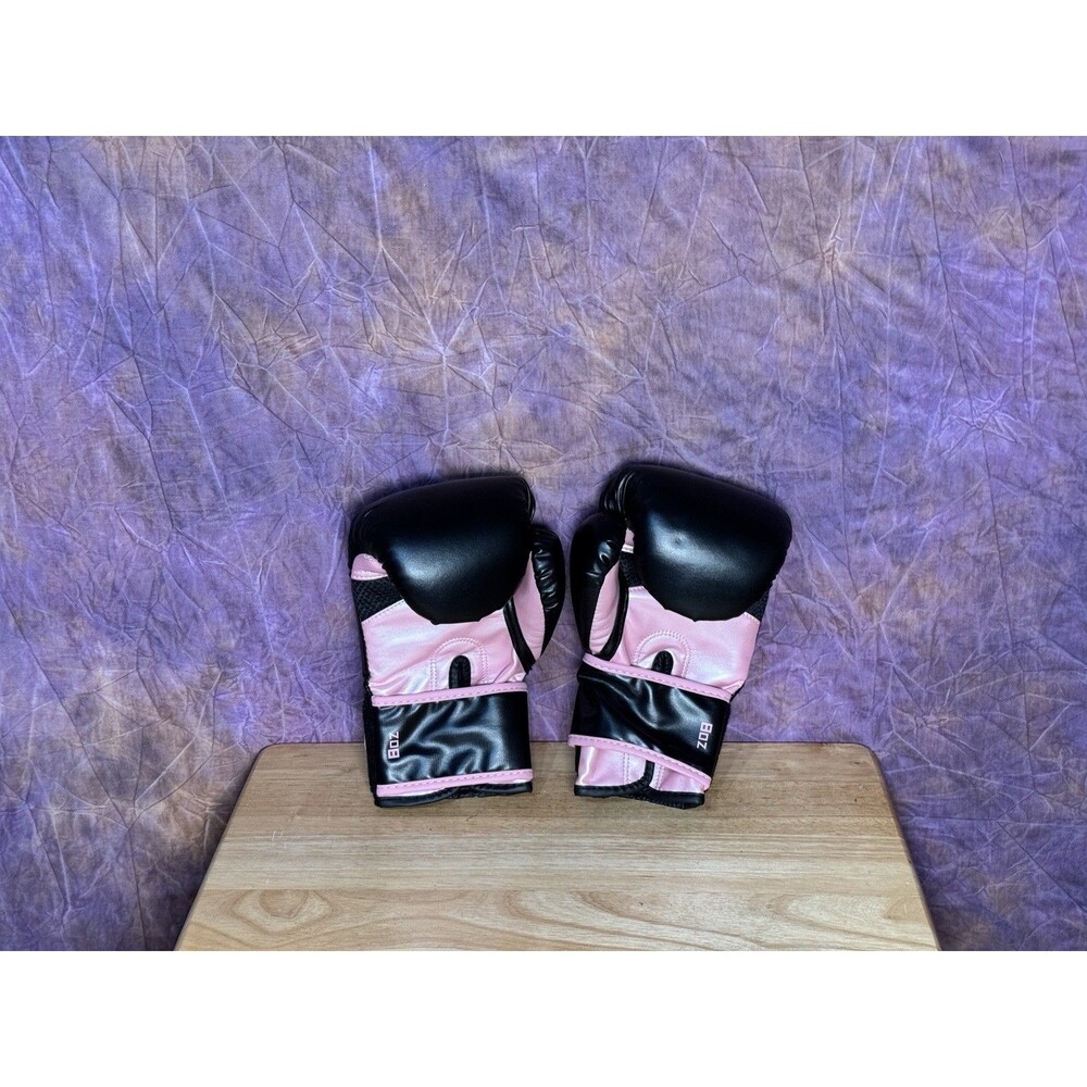 Beginner Kickboxing/Boxing Gloves, 8oz - Pink, New W/o Box